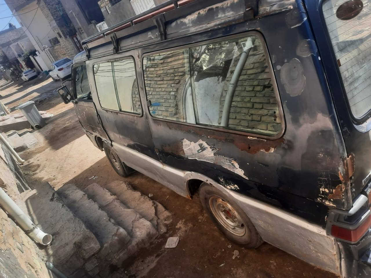 للبيع كيا بسته جهزا مصفره غرامات وصل خط وبحث تاخذها كبل لشارع مكان نجف كوفه 
***********
