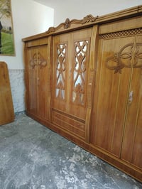غرفه للبيع مستعمله شهر واحد فقط السعر 1.100 وبيه مجال 07857257981