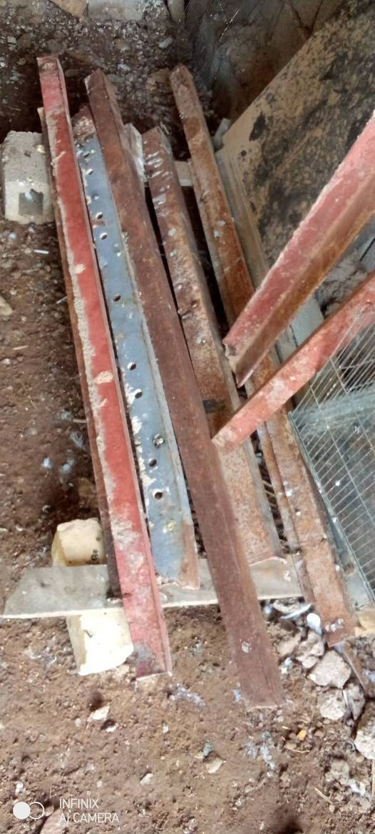 يالله وصلتنه وجبه جديده شيلمان وزوايه جديد وشبابيك وبيبات مستعمله كلها جوه السوگ  المكان قضاء الحي حي الأسره ***********
