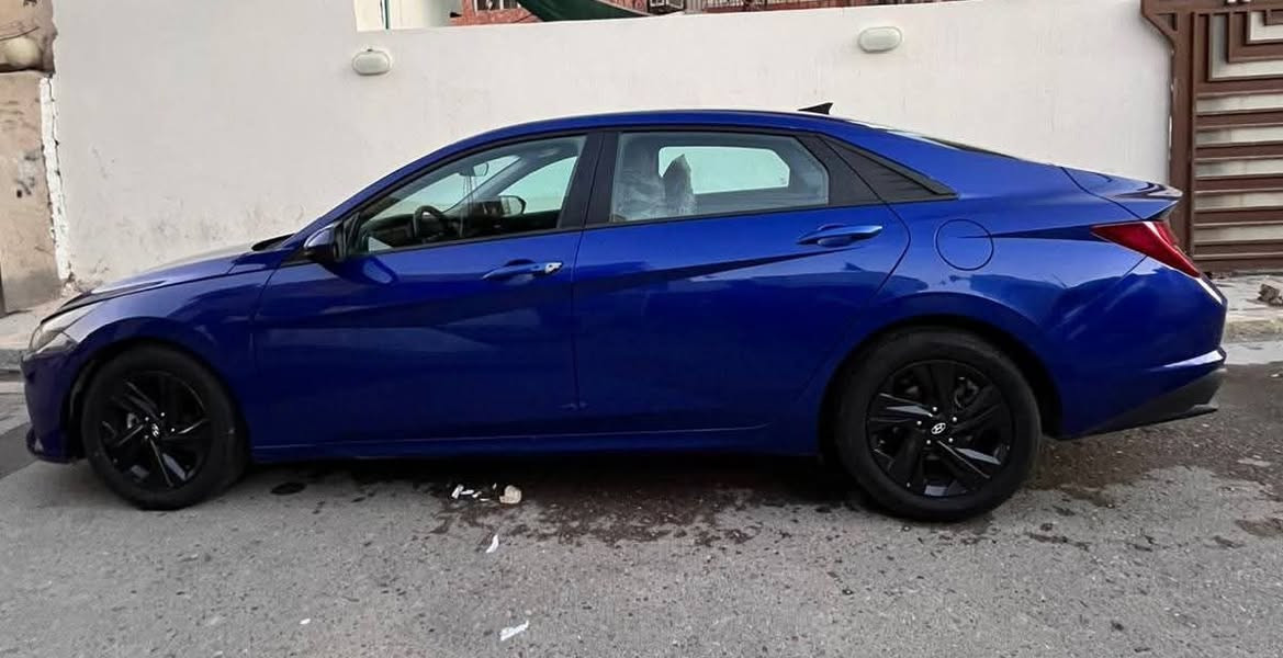 النترا 22 blu معوقين بغداد بيع او مراوس 
‏لون مميز جويتي 
‏محرك ٢٠٠٠ دوش 
‏كير At
‏حادثها فقط بنيد بدون إرباك وصور الحادث والسونار مرفق 
‏فول مواصفات عدا الجلد والفتحه 
‏بصمه تشغيل وأبواب وصندوق ذكي 
‏ترحيب عند الاقتراب 
‏شاشه ديجيتال متصله تدعم نظام كار بلي واندرويد اوتو 
‏شاحن واير ليس 
‏تدفئه كشنات 
‏ويل كب 
‏تبريد شاشه منفصل 
‏رادارات جانبيه خلفيه اماميه 
‏نقاط عمياء وتنبيه 
‏صندوق ذكي 
‏اوتو هولد 
‏سايد بريك بصمه 
‏مانع انزلاق 
‏وباقي المواصفات  
‏رقم بغداد معوقين 
‏معوقها ساكن بغداد سليم يشتغل عماله عوقه حول بعينه 
‏ويسوي وكاله عامه ام الصوره والباركود
‏
‏سعرها ١٤٧ وبيها مجال بسيط 
‏للتواصل ***********
‏
