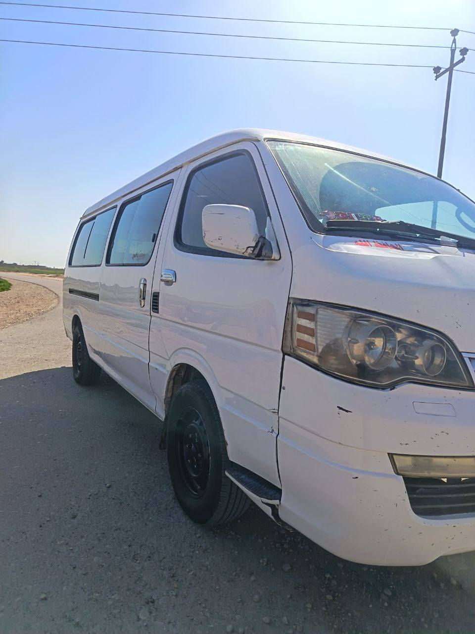 سلام عليكم اجنبي 14 اللبيع راقم واسط حره مصفره هيه وضريبه وغرامات محرك كير كسن مكفول كشر كفاله قطرت صبغ مابيها سياره 
كفاله عامه جاهزه علا اخر حبايه
***********
  العنوان واسط جصان
