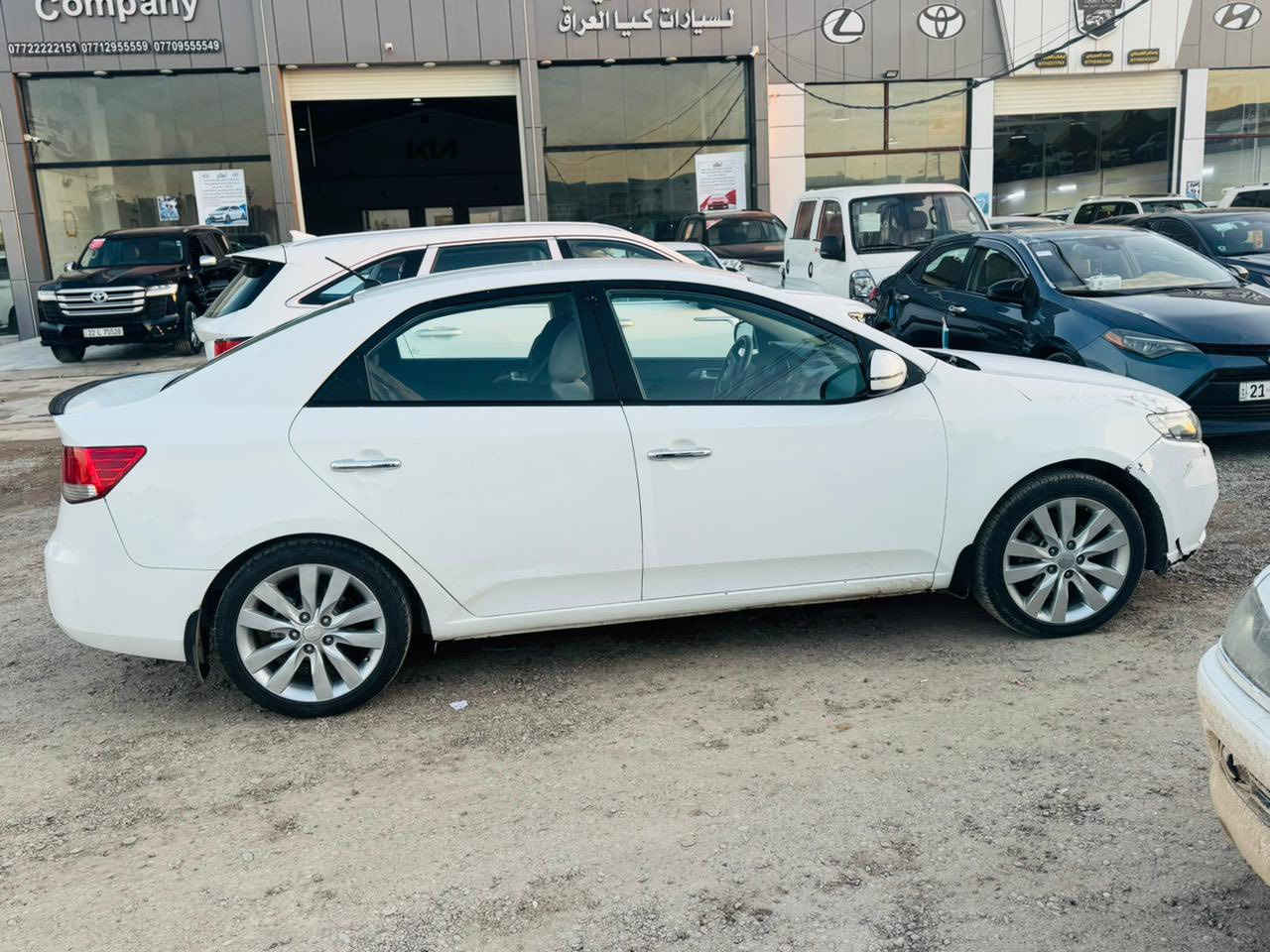 السلام عليكم 
اخي العزيز مكلف بل نشر مكلف بل نشر 
سيراتو موديل 2013كير محرك شرط شرط 
كير 6نمر مرغوب 
تبريد تدفئه شرط 
صدر امامي خلفي كلها شرط بل باكيت 
السياره فول عده الفتحه 
موصفات 
تحكم ستيرن اتجاهين 
شفتات كير 
مثبت سرعه 
حساس خلفي 
رقم جديد 
سنويه جديده 
هزه وبراد جدد
دشبول بيانو 
سياره مال بيت مو متعوبه 
وباسمي تحويل وكاله حاضر اني 
السياره بيها بنيد رش وجاملغ امامي بدون دواخل 
مكاني صلاح الدين تكريت 
السعر 103$وبي مجال 

‭٠٧٧٣ ٣٧٧ ١٣٩٩‬
