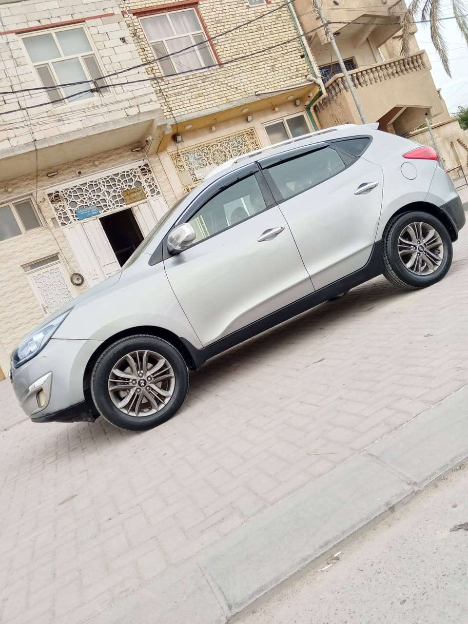 السلام عليكم توسان موديل 14امريكي مكينه 2400 مواصفات شاشه كامره خلفيه كشنات جلد تبريد تدفه تخم تاير حداديه خلفي امامي جديده كهربائية فول شغال سنويه الغايه 2030 ابسمي تحويل مباشر بيه قطعة واحدة صبغ وباقي كفاله سعر 118 العنوان كربلاء ***********
