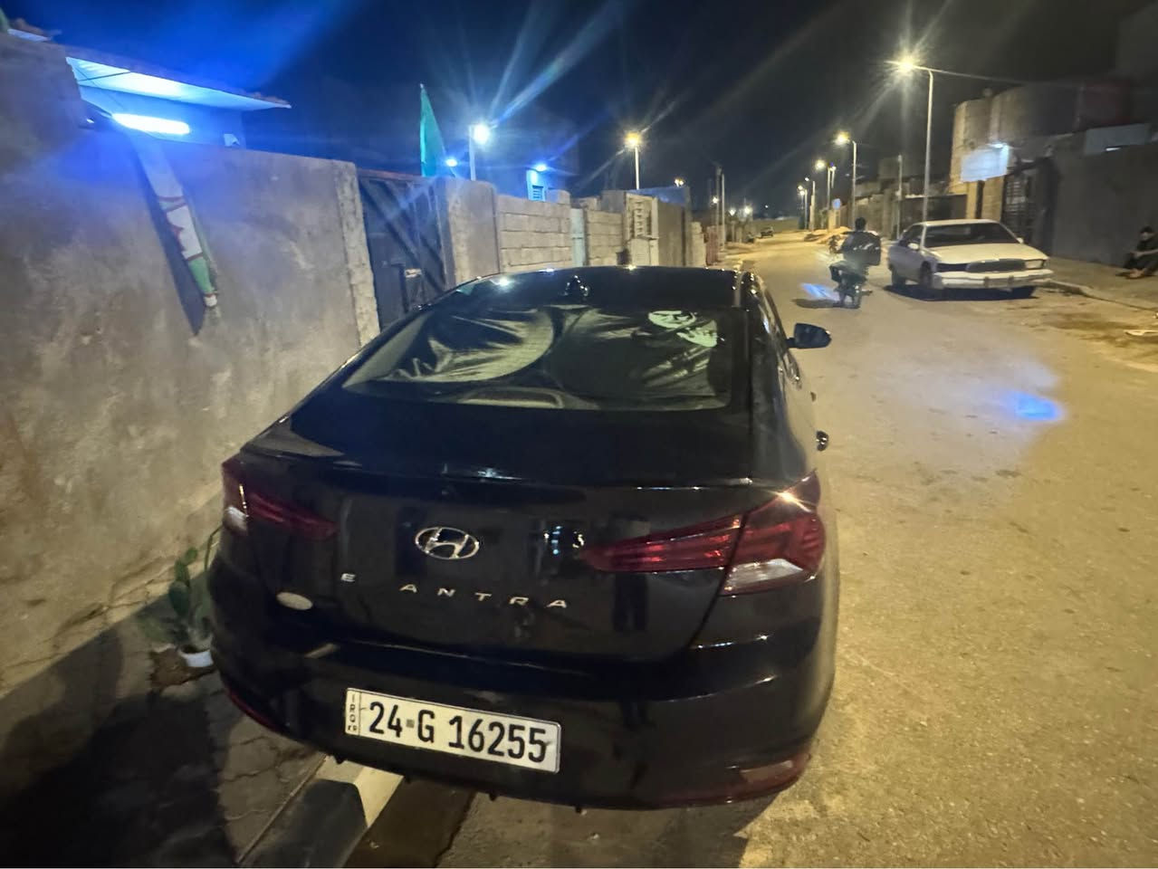 النترا وارد أمريكي موديل 20فول مواصفات واحد عله واحد مكينه وكير كفاله سياره بيه بس بنيد والباقي كفاله تخم تاير تبريد و تدفئه العلوان البصره رقم *********** Singapore
