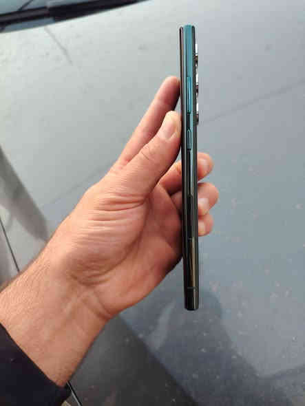 Galaxy  S22 ultra 

 نرخى  450   هه زار    1 سيم
زاكيره 128 رامى 8 
 خاوينى 99% 
بي  ئه شيا  زه مان  بي عه يب  و نه كراوه به زه مان 2رؤژ
  گه ياندن هه يه 
***********
***********
------------------------------------------------------------------------------------
GALAXY S22 ULTRA 5G 

سعره 450 الف خط واحد
ذاكره 128  رام 8
 نظافه 99% 
 بدون غراض مابيه عيب خطين  و مامفتوح  بضمان يومين الفحص
متوفر توصيل
***********
***********
