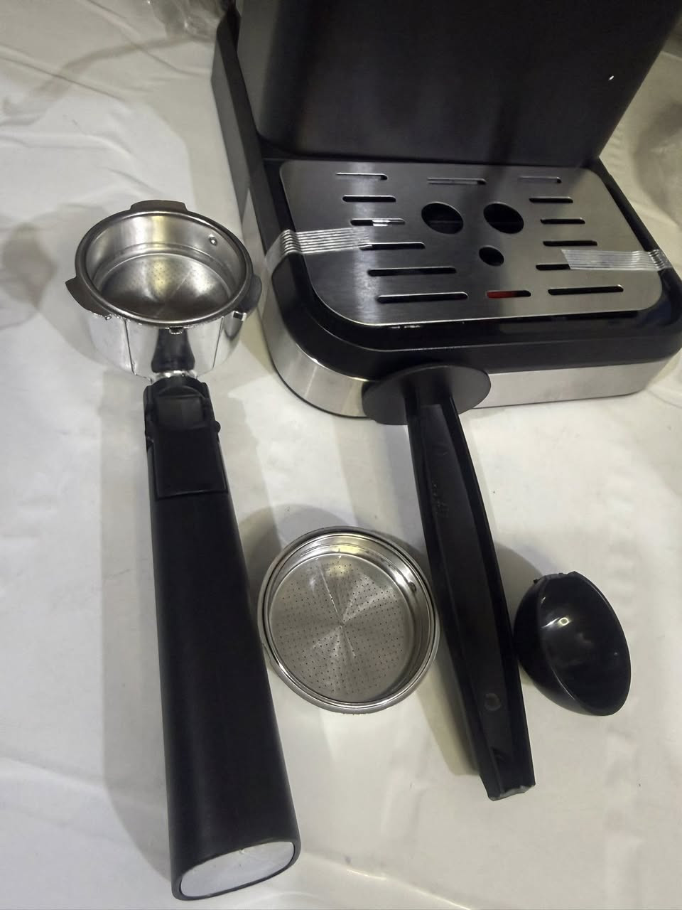 مكينه اسبريسو فولتيه 120 تحتاج محول فولتيه جديده


**إذا كنت صاحب هذا الإعلان وتريد حذفه لأي سبب، رجاءا أرسل رسالة إلى الدعم الفني**