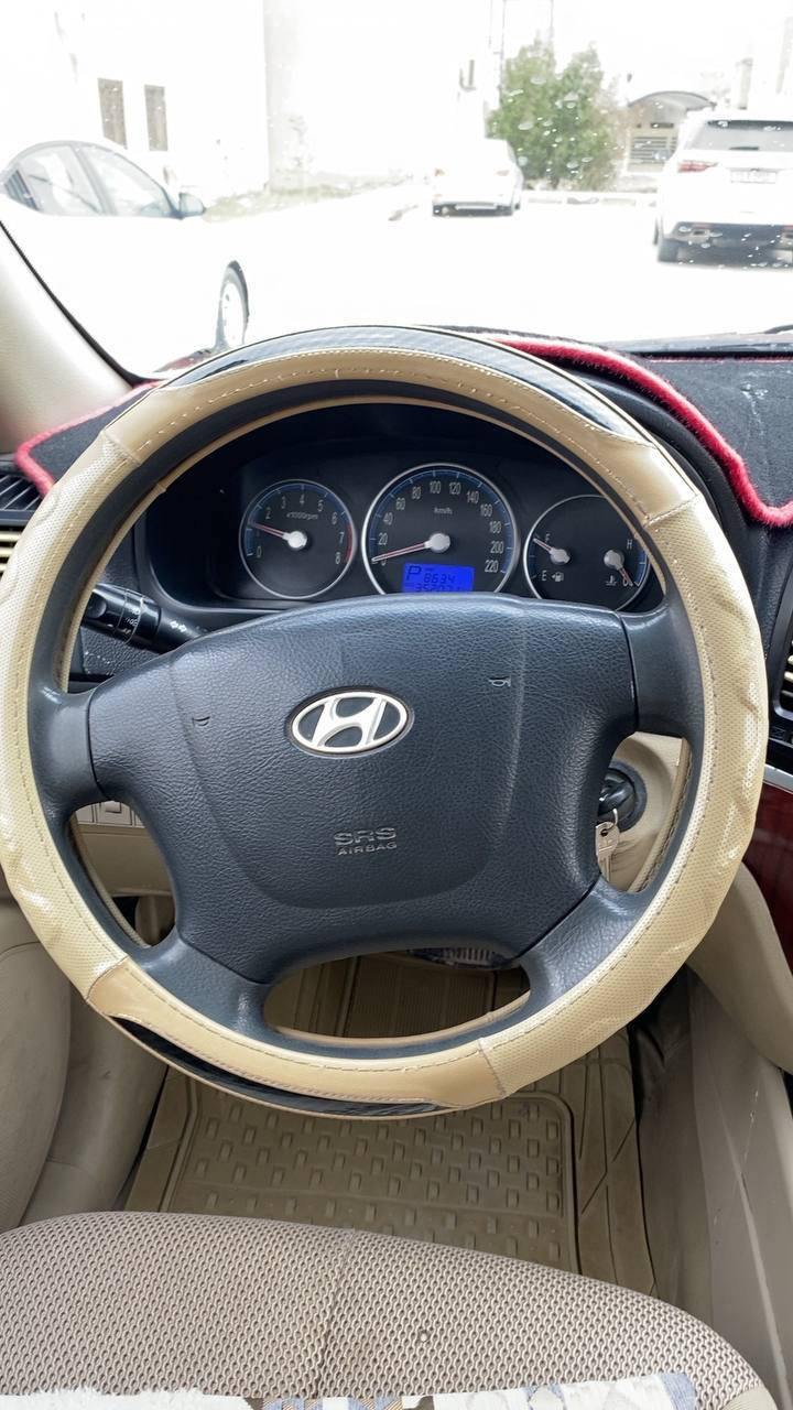 السلام عليكم ورحمة الله...
سنتاڤيا ٢٠١٠ خليجي شكل ٢٠١١ بيها رش حزام بدون دواخل أثر شخوط وضربة خفيفة بچم محرك ٢٧٠٠، ٦ سلندر رقم دولي بأسمي..
السعر ١٢٠$
الناصرية/ الشطرة
***********
