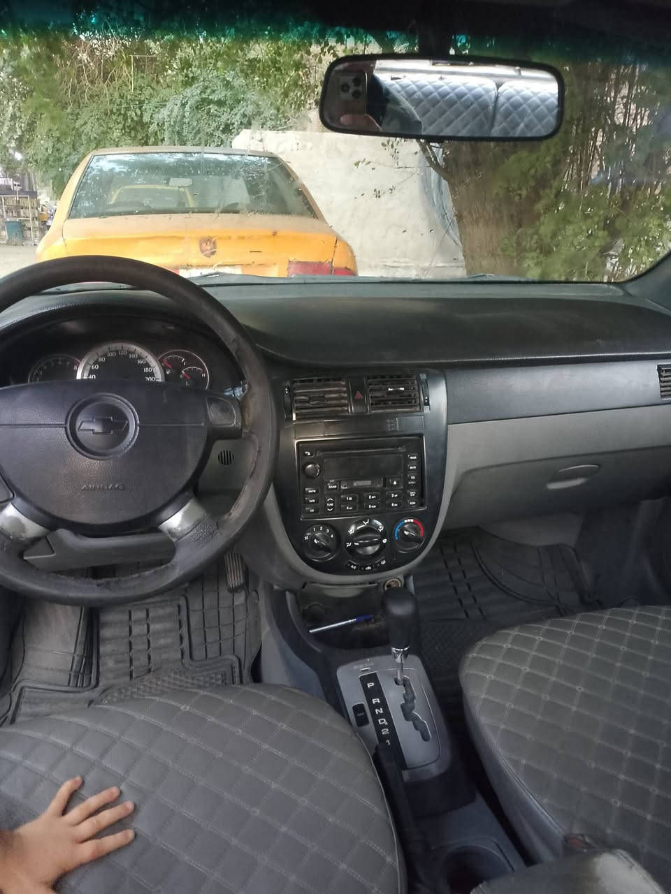 السلام عليكم
اوبترا 2011 
بسمي تحويل ثاني يوم 
مصفره هيئه وغرامات رقم انكليزي هزه جديده سنويه لل2031
حداديه كلهة جديده امامي خلفي
*********** واتساب

*********** 
السعر 53
