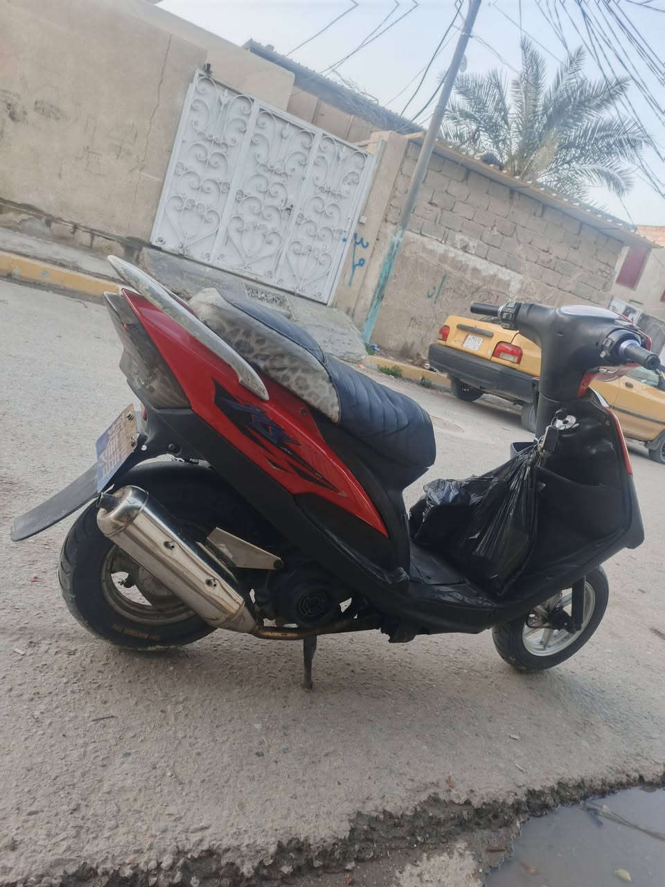 السلام عليكم دراجه للبيع
دراجه ما نقص هالشي مزوده 55
 العنوان كربلاء حي العامل شراي بخير ويدلل
السعر650 وبيها مجال***********
