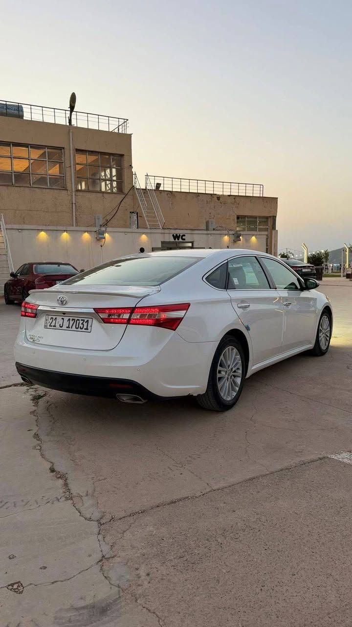 السلام عليكم ورحمة الله وبركاته
‏‎       ——— لـلـبـيع او مراوس  ———

تويوتا افلون     —   Toyota Avalon  

وارد      —   خليجي

‏‎الموديل           — 2013  

حجم المكينه   — V6/3500

‏‎اللون               — ابيض

‏‎المسافه المقطوعه — 150 الف 
السياره مكفوله كفاله عامه من صبغ من بارد 
ـ كراسي تدفئه وكهرباء 
‏‎المواصفات
‏‎- بصمة تشغيل 
- بصمة ابواب 
‏‎- ترحيب عند الاقتراب 
- ليد نهاري 
- فتحة سلايد 
-تشغيل عن بعد 
- رادار امامي - جانبي - خلفي 
‏‎- شاشه كبيره تدعم نظام الأبل كار باي ونظام الاندرويد 
‏‎- ستيرن بحركه كهربائيه 
- تبريد قطعتين
- تبريد منفصل 
- لايتات 3 عدسات 
- 3 وضعات قياده 
‏‎- تحكم ستيرن جهتين 
- كشنات جلد 
- شفتات ستيرن 
- كرسي السائق والراكب بحركه كهربائيه 
- كرسي السائق خزن ميموري 
- كشنات تدفئه 
- أشاره بالمرايه 
‏‎- تحديد سرعه 
‏‎- مانع انزلاق 
‏‎- ليد نهاري
- كامره خلفيه دواره 

‏‎رقم السياره    — السليمانية 

‏‎موقع  السياره — صلاح الدين قضاء بلد 

((((هزه براد رقم سنويه كولها اصدار جديد)))  

‏‎للأستفسار.     — ***********—***********

