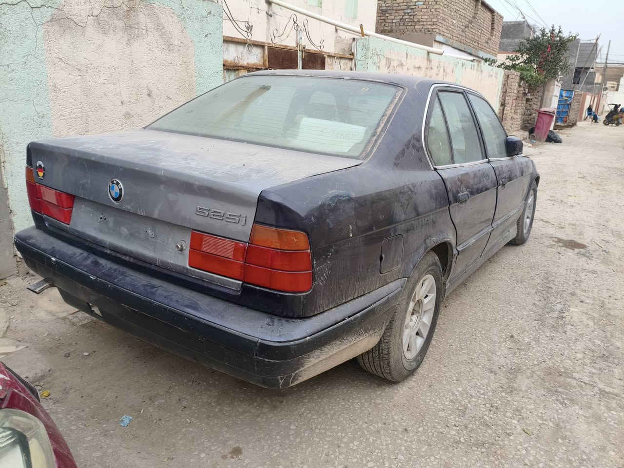 السلام عليكم ورحمه الله وبركاته بعد اذن الادمن المحترم بي ام 1992 مسكر كير مينمر ب22ورقه تصقيط علمن السياره بدون ضربه اي استفسار ***********
