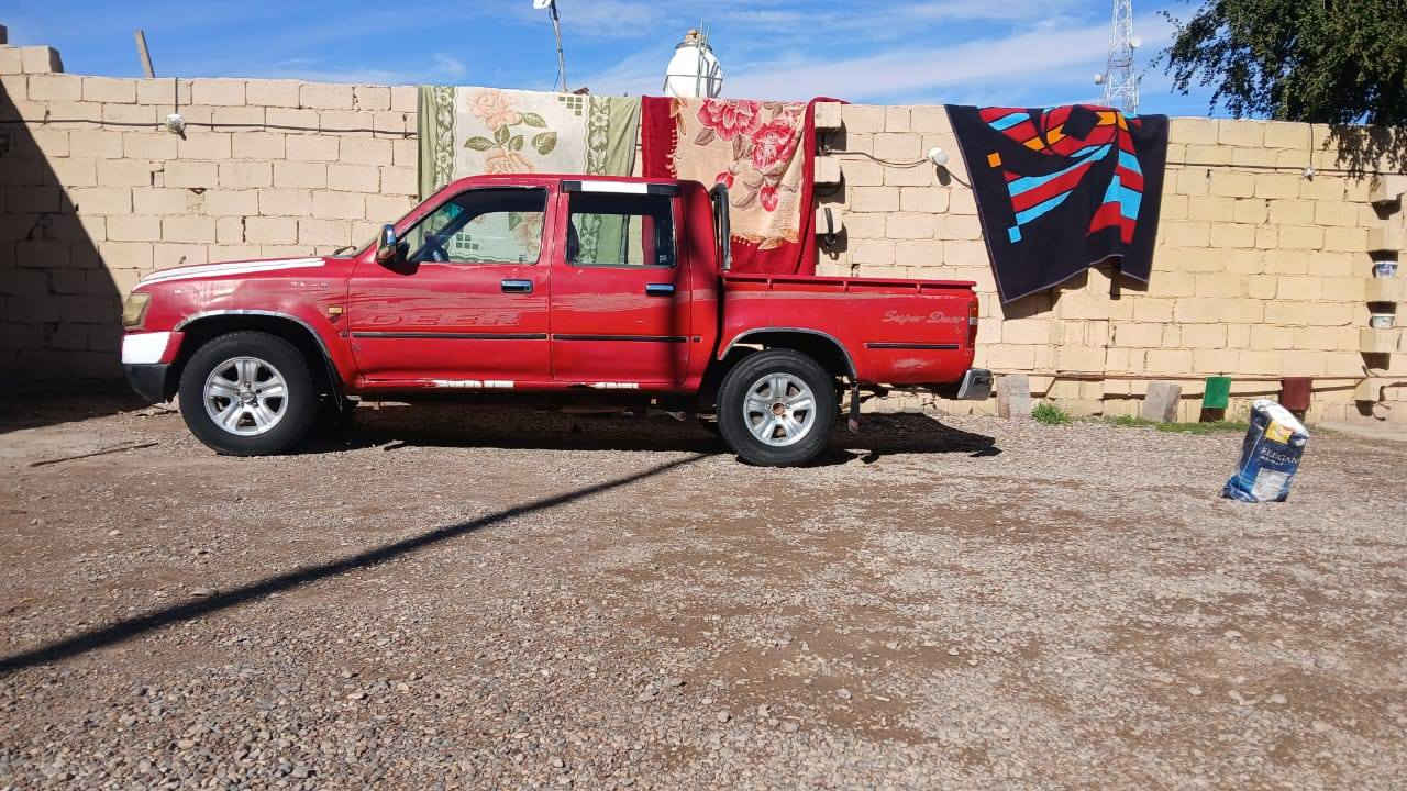 السلام عليكم دير 2009 سياره مقبوله كفاله عامه مقفوله من الصبق   ومن الضربه شاص مقفول تخم تاير جديد ماكينه جديده صدر امام خلفي كله جديد سياره صلوات على محمد كل نقص ما بيها رقم مميز السعر 32 عنوان بغداد رقم الهاتف  ***********
