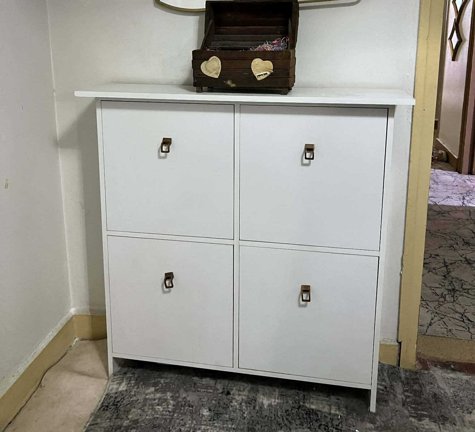 غراض بيت للبيع نضيفات نفس صوره للاستفسار ***********
