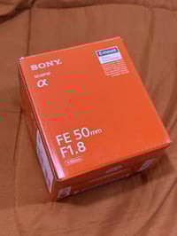 سلام العليكم لينز سوني 50mm اخو جديد ٩٩٪؜ جديد  سعر ١٦٠$ 0750 499 8713...