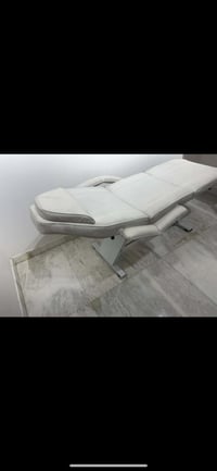 جهاز هيدروفيشيال مع سدية تجميل للبيع  استخدام شهر واحد  07725665903