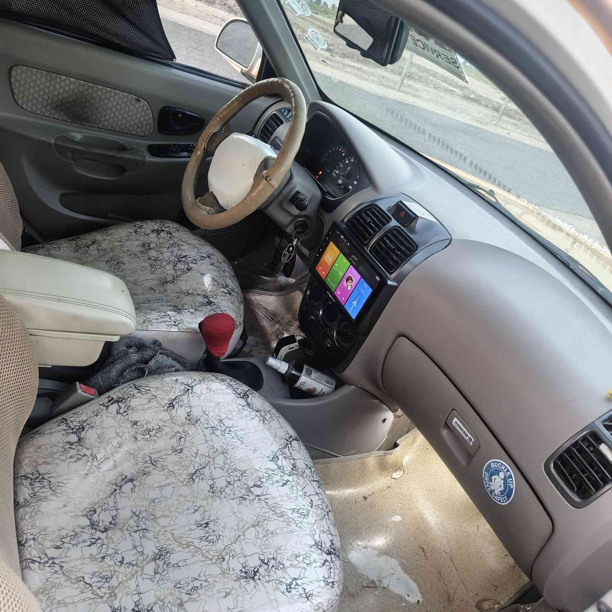 سياره فرنه لبيع سيارهةمكفواله كفله عامه رقم نكليزي مصفره خطين غاز بانزين هيه وغرامات سنوي ٢٠٣١سعر ٦٥وبيه مجال***********
