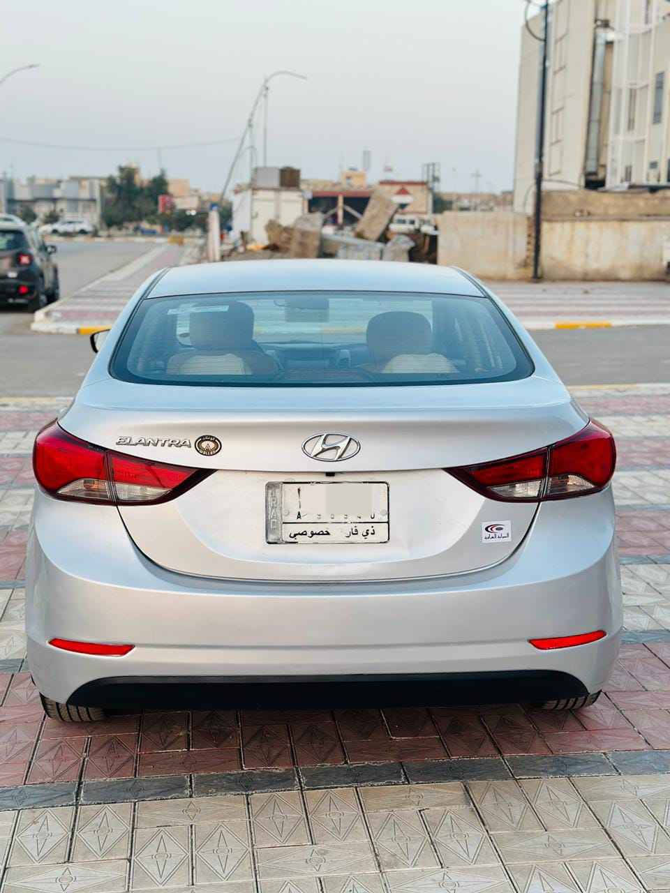 السلام عليكم سياره هونداي النترا خليجيه للبيع موديل 2016رقم ذي قار حره تحويل مشروع وطني السياره بيها صبغ طرف الباب خفيف مع داير الجاملغ الخلفي محرك ١٨٠٠ شاشه كبيرة كاميرا دواره تحكم جهتين ويل كروم تبريد قطعتين تخم تاير حداديه جاهزه من كلشي السعر 118 ورقه وبيها مجال بسيط للشراي مكان السياره ناصريه الشموخ للإستفسار *********** *********** رقمي أرقامي بيهن واتساب ناصرية, ذي قار
