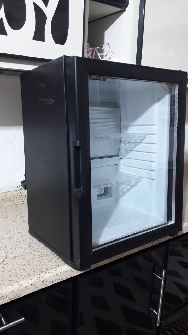 عارضات ورفوف كلمن وسعره العنوان نجف حي المكرمة شارع الطاقة***********
