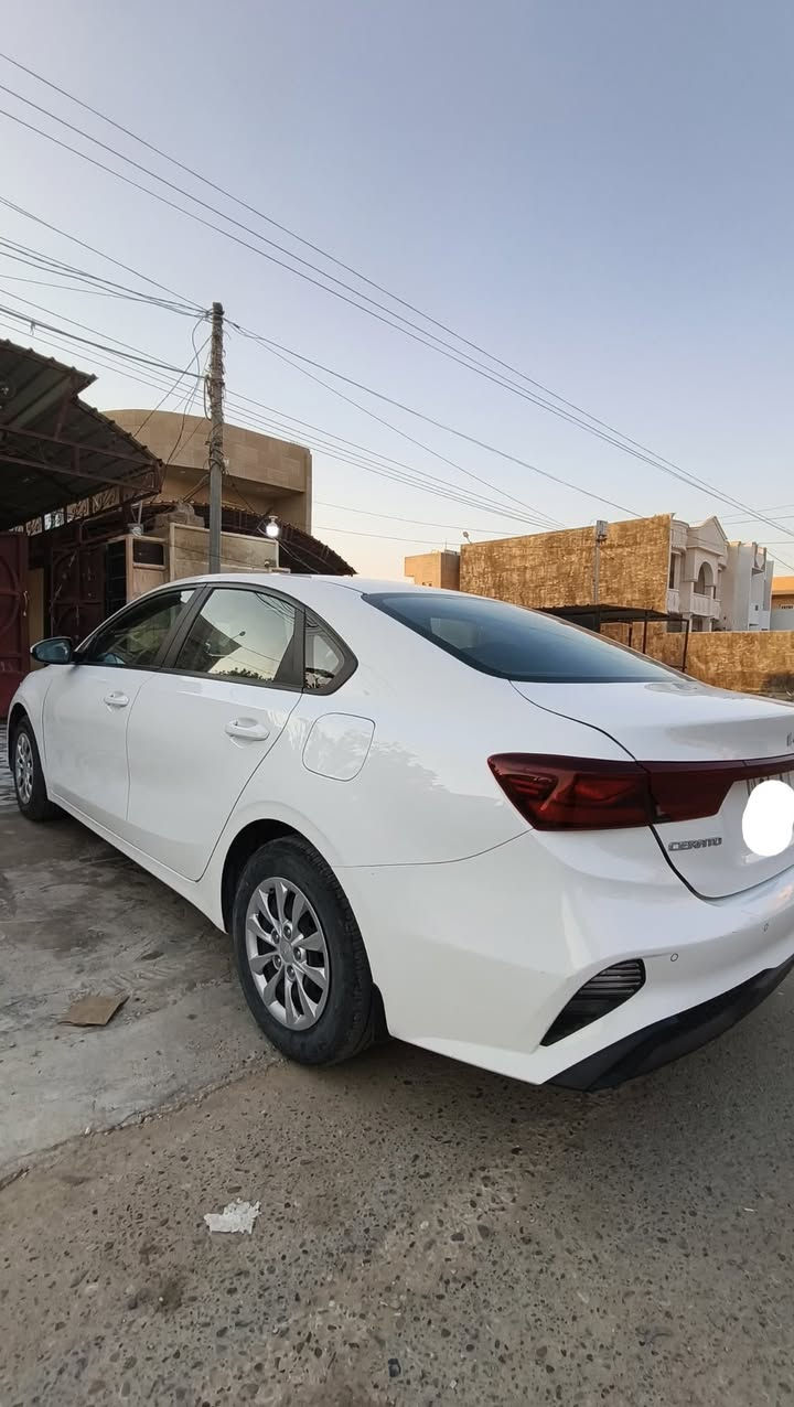 السلام عليكم 

كيا سيراتوا 2023
رقم صلاح الدين دولي 
محرك 2000
ماشيه 33الف كيلو متر 
وارد خليجي 
نص فول 
تبريد ثلج ❄️ 
السيارة مال بيت مامتعوبه 
ومكفوله كفاله عامه من الصبغ والضربه 
وشرط التحويل 

تريد تحويل تريد وكالة 
ملاحضة اني مكلف بالنشر 
اتصل على صاحب السيارة هو ينطيك السعر 
مكان السيارة تكريت 
***********
