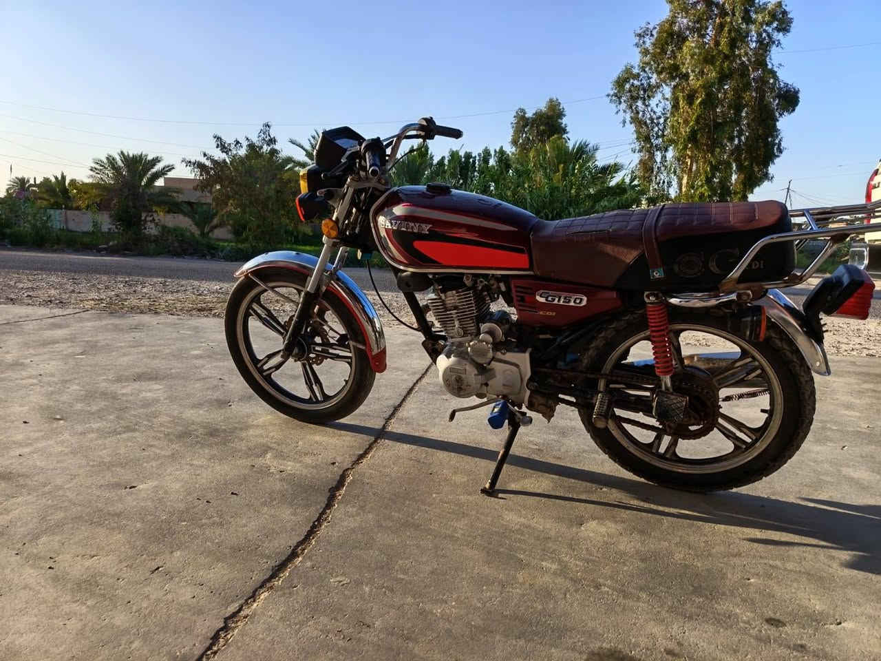 سلام عليكم دراجه للبيع سيفان موديل 20 اورق اصولي محرك خير من الله كهربائيّ كله شغاله  مكان بابل قرب سيطرة الاثار سعر 450 بيه مجال قليل ***********
