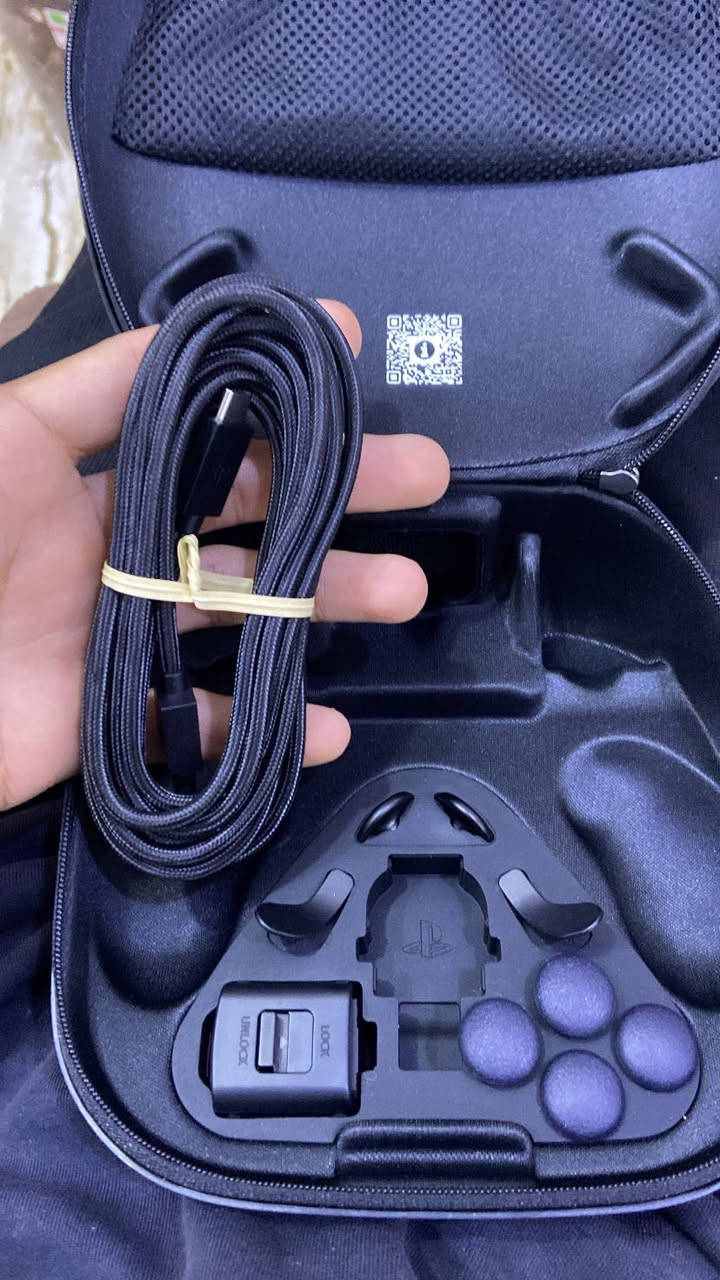السلام عليكم
جوستك احترافي مستعجل على بيعته 

جوستك edge ايدج اللون الاسود لمتدد فضلته عل الابيض لان الابيض بي عيب جوه يصير طكع صفره ويه كثرة الاستخدام 

نظيف كلش استخدام قليل هواي على كد اسبوع تفحصه نروح اني وياك نفحص اليده كامله من نظافة او خلل ونفحص إذا بي ستيك كير ما مستخدمه كلش لان العب تختيم وما فادني لا حتى الشاحنه مالته ما مطلعها 

وأغراضها كامله وانطيك ضمان حتى على نظافة الكارتون السعر خاص او واتساب ***********

مكاني كركوك واكو توصيل لكل المحافظات 

#جوستك احترافي

#يده ايدج 

#يده احترافية

#Dualsens edge
