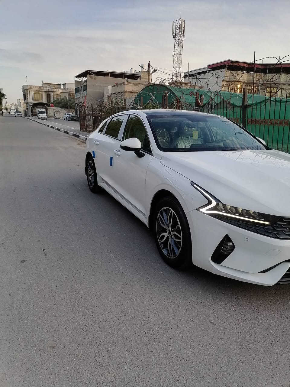 محرك ٢٠٠٠ دوش المرغوب
بانوراما
بصمه
كشنات جلد وكهرباء
كشنات تدفئة 
حساس امامي خلفي
شاشه نفكيشن
كامره خلفيه ١٨٠ درجة 
ترحيب ابواب
وترحيب المرايات 
سايد بريك كهرباء
نضام اتو هولد
مود درايف
تبريد شاشه
بكلايت لد متصل
جنطه ذكيه
داخل صاج
لايت ٣ عدسات زنون
دعاميه رياضيه
لد نهاري
تشغيل عن بعد
بيه بارد كد صبعين زغير كلش مشتغله PDR شغل درجه اولى  والله حتى ما مبين لن عن الحلال والحرام 
السياره فول مواصفات شنو بالك من موصفات موجوده بعدهي بحاله الوكاله 
المسافه المقطوعة ٢٨ الف
 عنوان السياره البصره حي الخليج الجمعيات ***********
