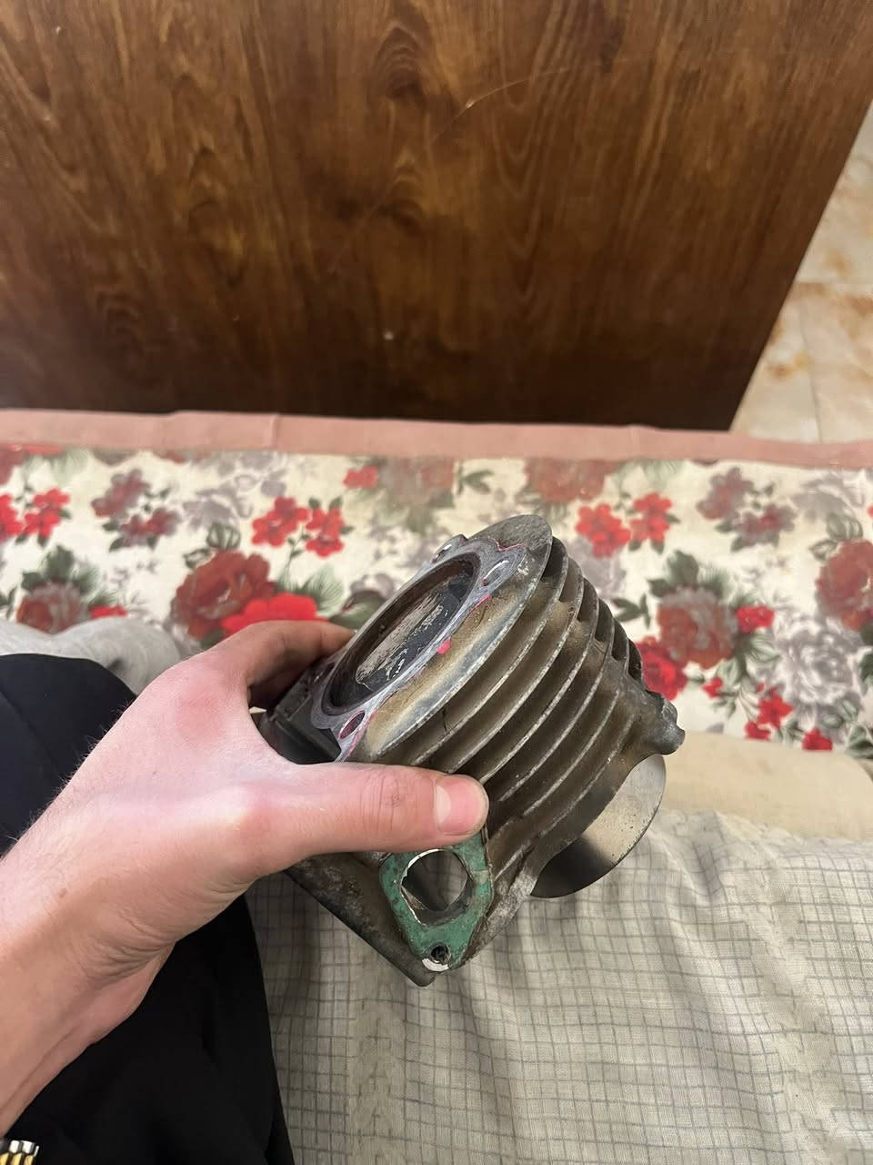 سلام عليكم بوشه و روله مطابقات  TTMRCالبوشه حجمها 66 و اصليات مختمات مال مكينه مال رمبه ما مشتغلها مكفولات و نضاف ثنيهن قيم بل يرضي الله و توصيل ماكو هاذا رقمي***********
