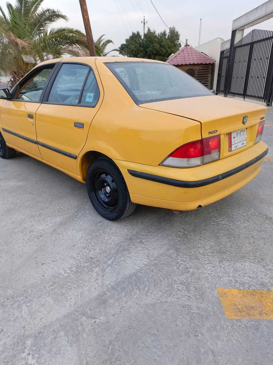 السلام عليكم سمند موديل 12 مكفولة ما عدة بيها جاملغ صبغ هيئة مصفرة سنوية ل 27 السعر 39 العنوان بغداد الرقم ***********
