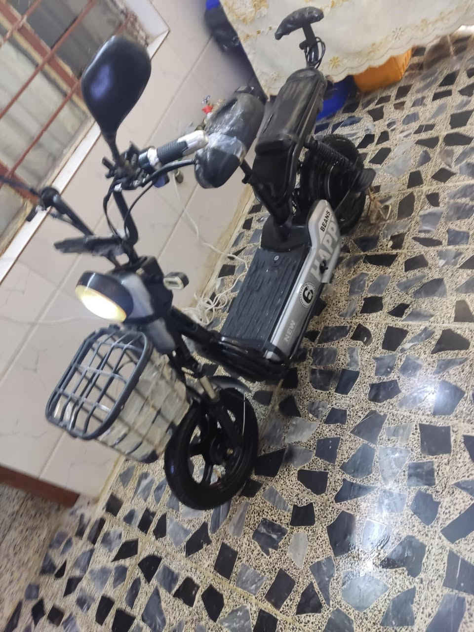 دراجه شحن نضيفه مشاء الله عليها مال روحه وجيه باتريات جدد قبل سبوع بدلتهن دراجه حلوه ومرتبه شراي ادفع سعر بل يرضي الله وتحياتي للجميع


**إذا كنت صاحب هذا الإعلان وتريد حذفه لأي سبب، رجاءا أرسل رسالة إلى الدعم الفني**