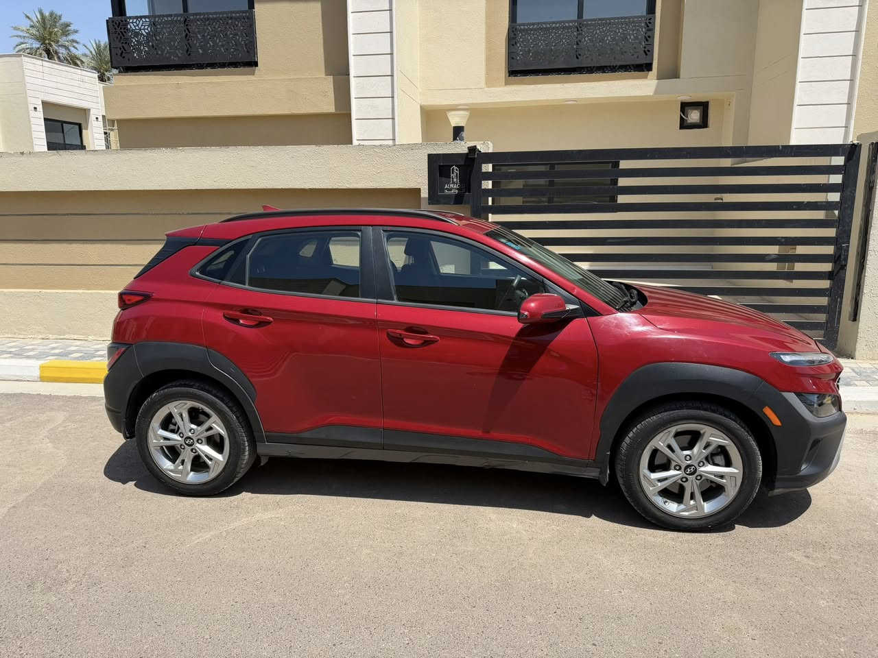 السلام عليكم
كونا AWD 2022
رادار امامي وجانبي
توقف تلقائي
تحديد مسار
تحديد سرعة
محرك 2000 دوش
كاميرا خلفية
ابل كار بلي

ماشية 52 الف ميل
وارد امريكي حادث جانبي (الصور مرفقة) 
ايرباك بردة طاك فقط وراجع سستم 

مكان السيارة الكاظمية
السعر 14,900$ 
***********
