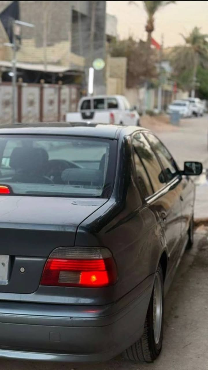 السلام عليكم  للبيع بي ام دبليو صقر  رقم بغداد تحويل سنوية 2029 موديل 1999 مكانيكية بحت السيارة عملية محرك n52 المرغوب اقتصادي وقوي السيارة نضيفة مصبوغة حزام جمالية السيارة مكفولة من الگص ونقل جثة وهاي السوالف محرك وكير تبريد كفالة تخم تاير ويل بلادي السيارة نقصها ربل طبلة وقواعد دبلات فقط الباقي ترايك وين ماتريد غرفتها كلش جديدة السعر 79 ورقة المكان البصرة للاتصال *********** 
بي واتساب
