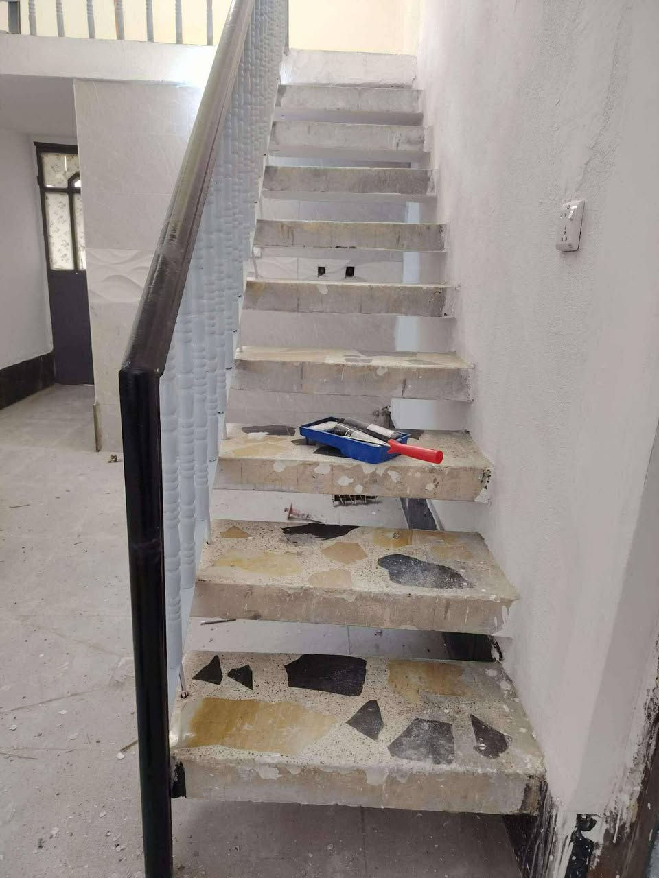 ***********
صباغ من جلولا ويطلع محافضات
والشغل كلش نضيف 🫰
ورحم الله والدي الي يرفع منشور
