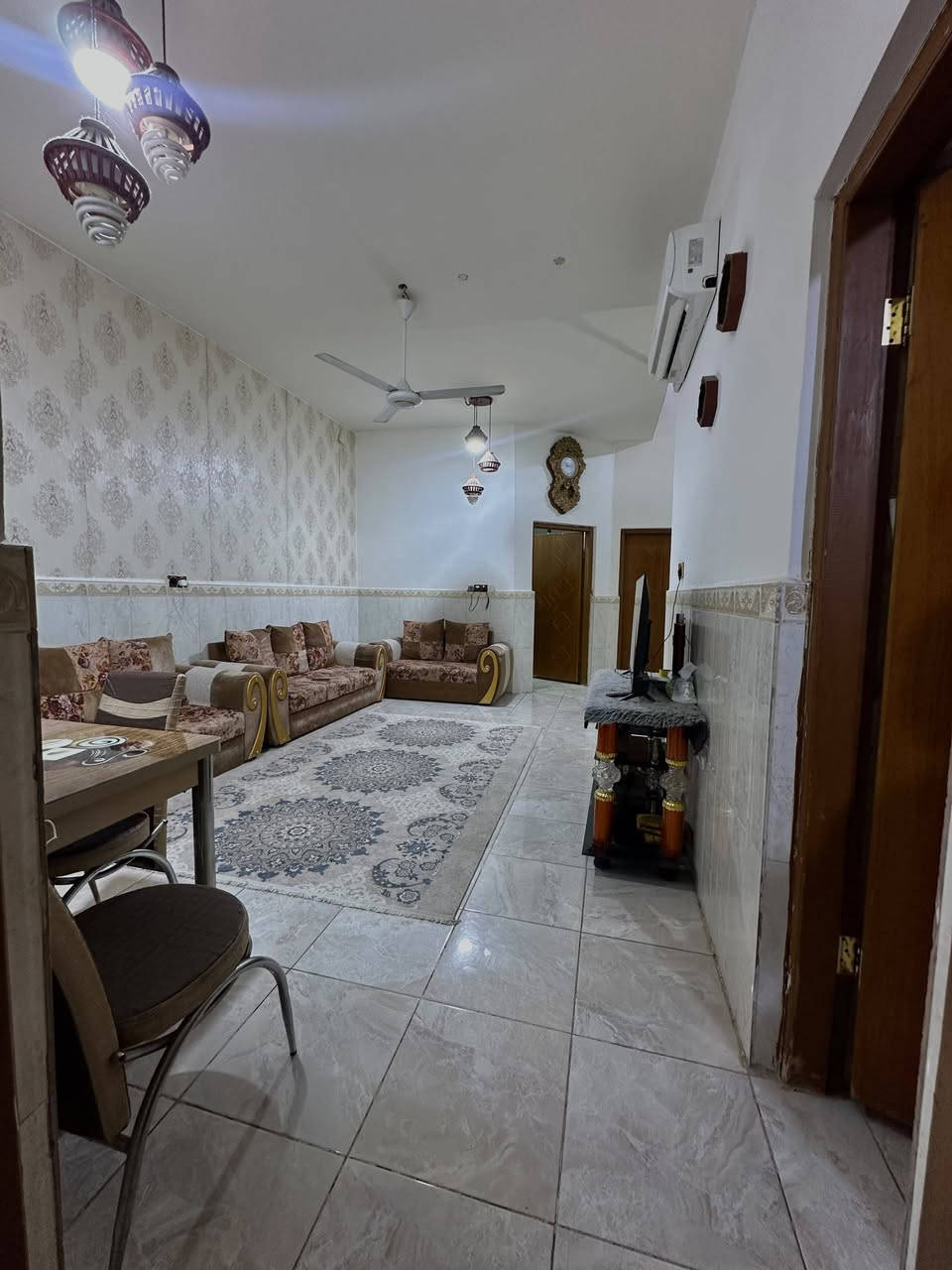 بيت  150 متر  طابق واحد غرفتين صاله  مطبخ صحيات  حي المهندسين
***********
