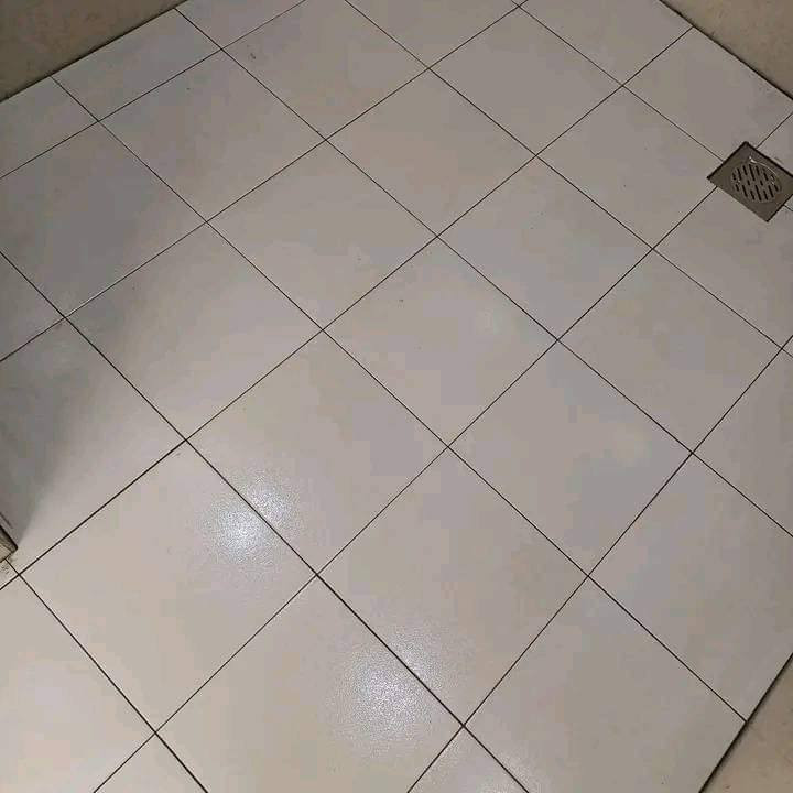 سلام عليكم خلفه سيراميك جداري وارضيات  وحاليا متفرغ لتواصل هذا رقمي ***********
