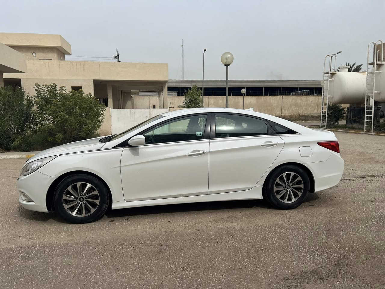 � للبيع هيونداي سوناتا 2014
اللون: أبيض
وارد: أمريكي 🇺🇸
المحرك: 2400 GDi

السيارة بحالة جيدة جداً
محرك وكير شرط، استخدام يومي
تبريد ممتاز، داخلية نظيفة
ما تحتاج أي مصروف
فحص كامل مرحب به

السعر: 115 ورقة وبها مجال قليل 

📞 للتواصل اتصال أو واتساب: ***********

السونار موجود بل الصور
