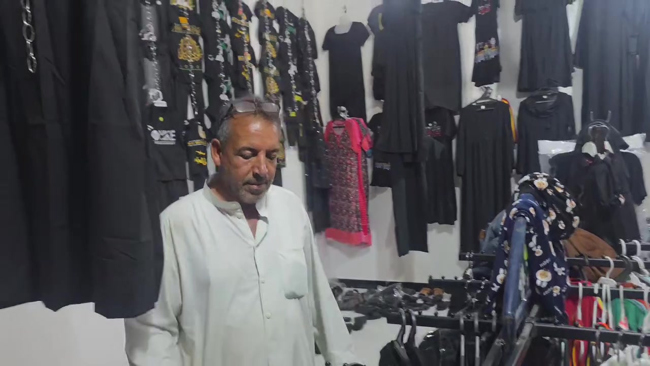 ضيييم اوعلي خلي يلبس الفقير ❤️ 💪 
المكان والعنوان ذي قار قلعه سكر حي العسكري في شارع الصب 
محل علي خلف ابو حسين الطيب ❤️


**إذا كنت صاحب هذا الإعلان وتريد حذفه لأي سبب، رجاءا أرسل رسالة إلى الدعم الفني**