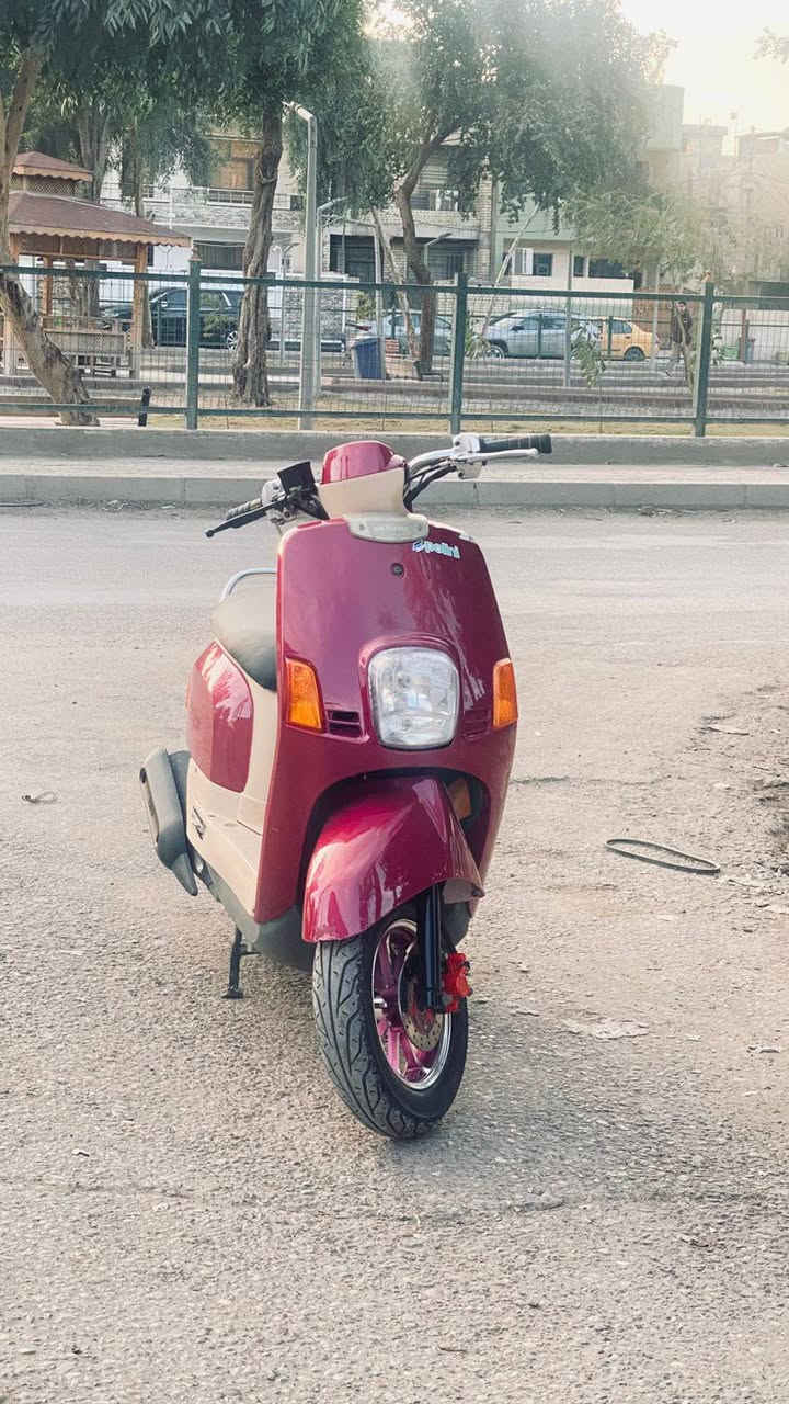 سلام عليكم 
دراجة بوليس بيع او مراوس
دراجة بوكسر
***********
