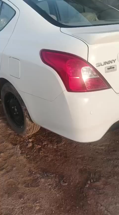 نيسان صني موديل 24 كفاله من الزلغ شاشه لكزز تحكم البلاد موشد اواكس حاكيه حساس لصلي موشد ماشيه8الف***********لايت زنون الأصلي
