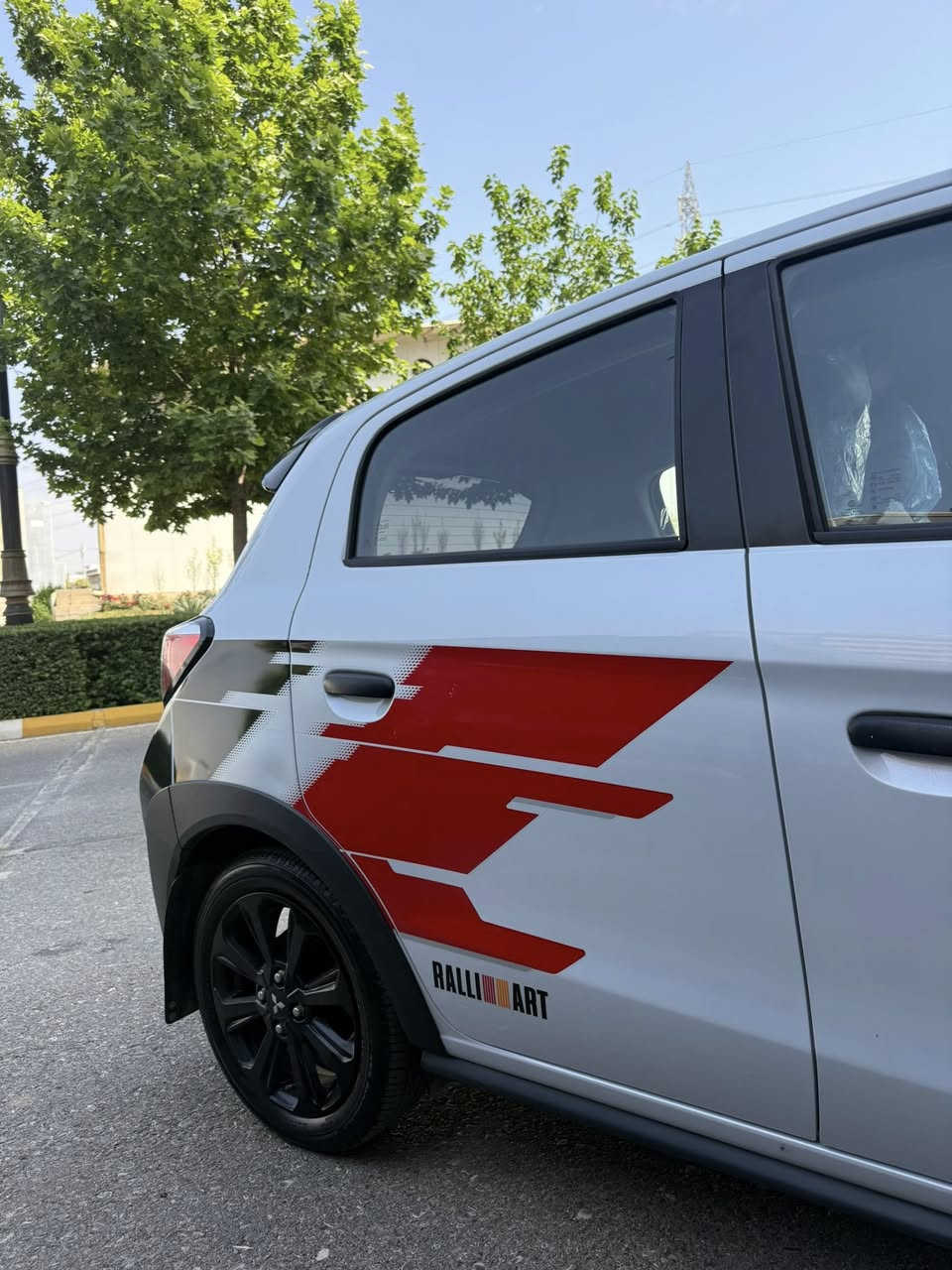 میتسوبۆشی mirag 2023 Ralliart edition ڕەنگ سمۆک فول مواسەفات 
ردار پێشەوە خەت جادە شاشە کار پلەی کامێرا سەقف ڕەش ویل کەپ رەش بیلاد هەیکەل کامل رالی ئارت همووی شەریکەیە زۆرمواسەفات تر لەمەفولترنیە ۲۲،٠٠٠ رۆشتوە یەک چەمەلغ و بستێک بۆیاخە ناوی نەگرتوە ئیرباگ نەتەقیوە سەنەوی تا ۲٠۳۱ تازەیە هیچ مەسرووفی نیە یەک شتی نەگۆراوە هەموو گیانی شەریکەیە ۲٥٠ مەسروف نیە وەک سفر وایە سعر ۱٠٥ گەلاو معامەلەیەکی زۆر کەم ژم:0770904105


**إذا كنت صاحب هذا الإعلان وتريد حذفه لأي سبب، رجاءا أرسل رسالة إلى الدعم الفني**