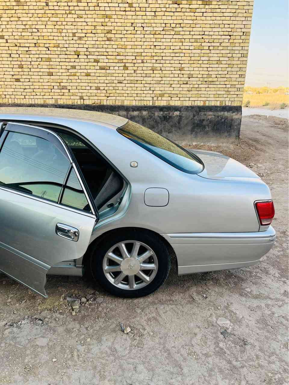 سلام عليكم ورحمة الله وبركاته

جنون لون سلفر  رقم ذي قار سنويه مجدده بسمي مواصفات السياره 

مكفوله من العيب الشرعي والأصوليات والكص ونقل الجثه والضربه والصبغ العام 

محرك وكير شرط فحص كرتون 

حداده امامي وخلفي جديده 

ويل نجمه كرستال+تخم تاير جديد 

كهربائيات شغاله من دعاميه لدعاميه 

داخل جديد +غرفة جنطه جديده 

سياره جاهزه وجديده معنى الكلمه 

العنوان ذي قار _شطره 

السعر 117 

الاستفسار الاتصال على الرقم التالي 

‭***********‬ الشطره, ذي قار
