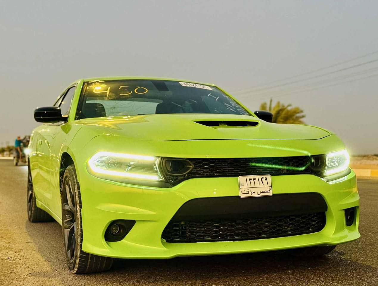 جارجر مديل 23
حادث جاملغ وبنيد 

السيارة اجت من امريكا بيه كلير حزام 

منفيس بسمي 

مكان السياره كربلا 

سعر السياره   180 بي مجال قليل   

***********
