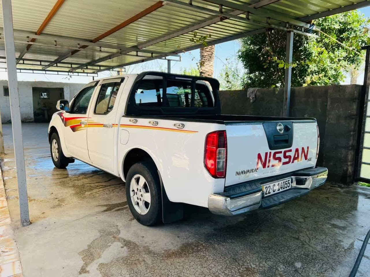 للبيع نيسان نيفارا موديل ٢٠١٢ مكفوله من الصبغ عده شبر خشم الجاملغ الأمامي بيه بارد قليل جاملغ خلفي جوه البك لايت والباقي كفاله محرك مفتوح تجفيت درجه اولى سنويه جديده اسعر ١٠٥ ورقه مع المجال مكان الصويره اي استفسار على ارقام *********** أو ***********
