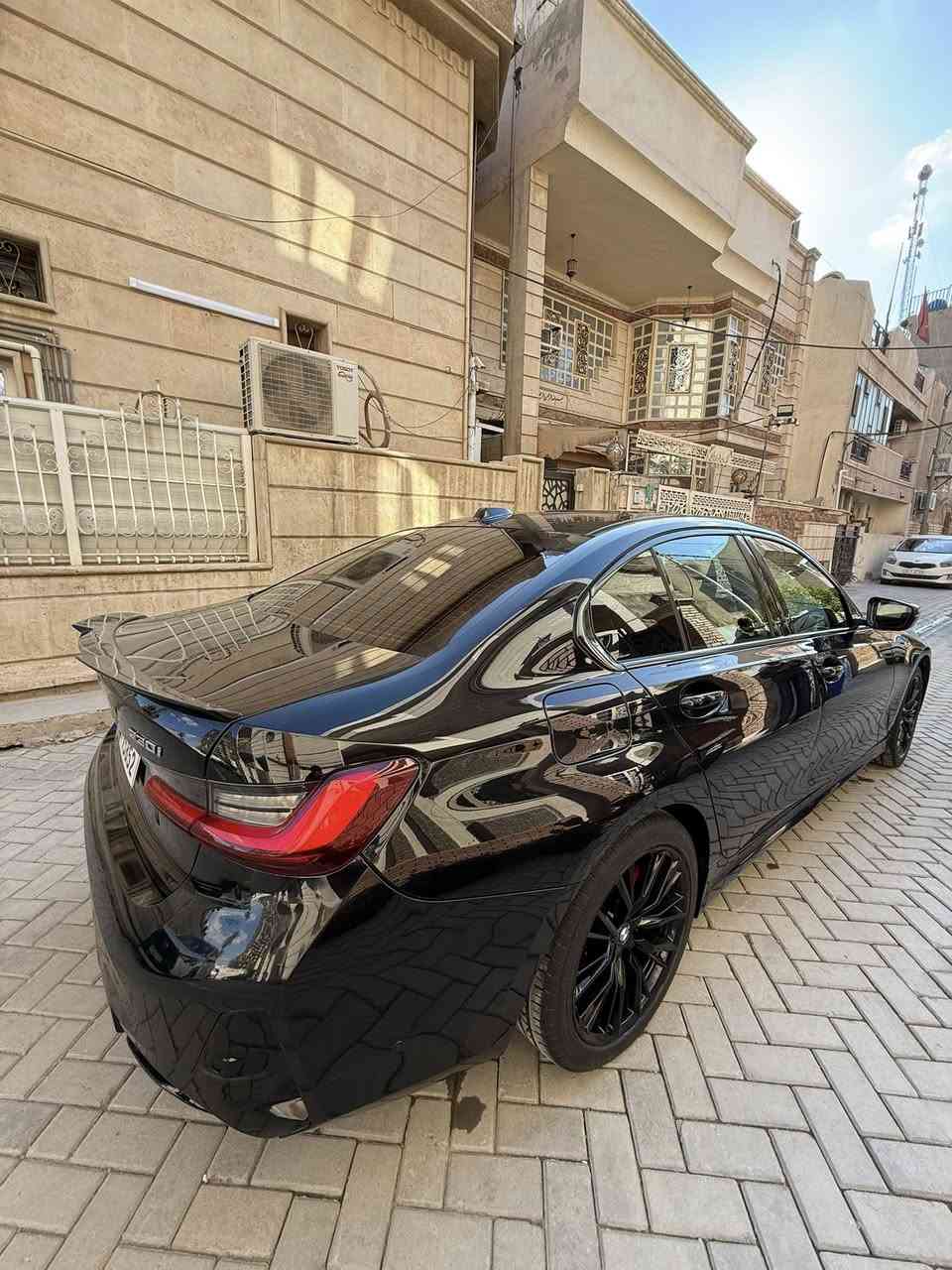 السلام عليكم شباب
للبيع Bmw 330i
موديل 2024
ماشيه ١٩. الف 
بدون صبغ بدون تبديل فقط بارد 
السيارة حادثها فقط بارد باب الصدر 
كت ام فول 
اربيل باسمي 
عارضها ب 32ونص بيها مجال بسيط 
***********
