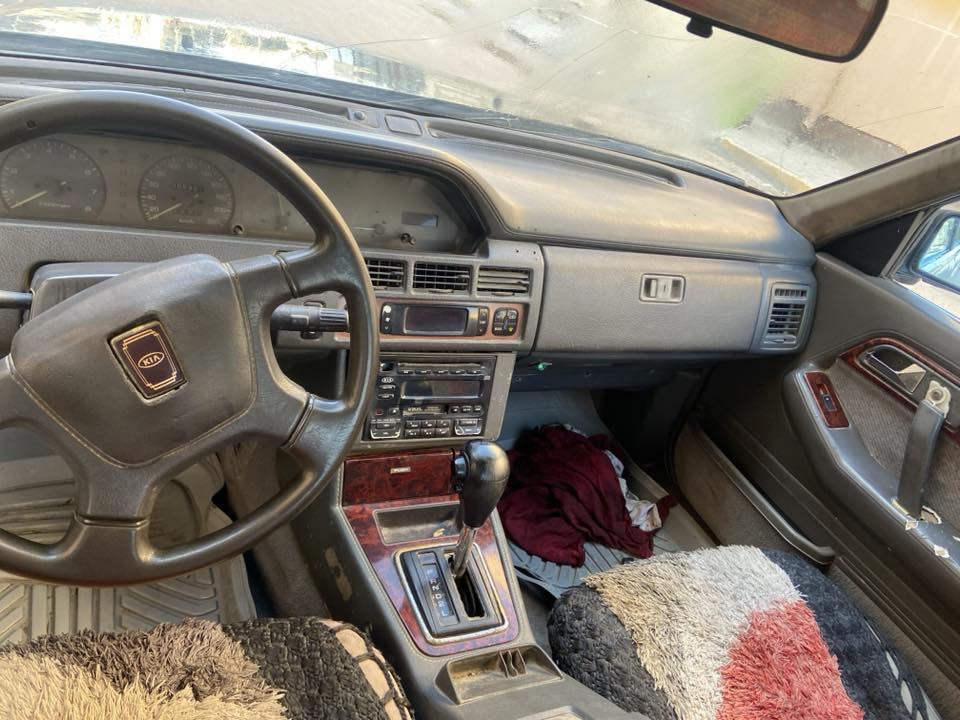 كيا بونتيشا موديل 1996 موضحه بالصور المحرك مجفت قبل فتره سياره ما بيها عطل تبريد شغال رقم بغداد سنوية منتهية قبل سنه تقريبا باسمي تحويل مباشر البدي مالتها نظيف ما بيها حادث مجرد تصليحات بسيطه على البدي للبيع ابيعلك كوم حديد 
للاستفسار اكثر التواصل على الواتساب فقط غير متواجد على الفيس وانه مكلف بالنشر
***********
مكاني البصره المطيحه  
السعر 22 ورقه وبيها مجال
