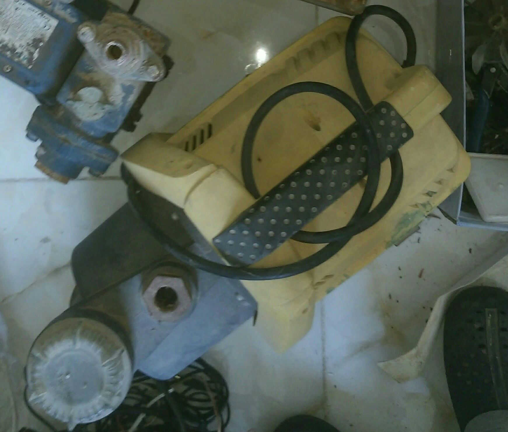 اسلام عليكم ماطورات للبيع مال مي شغالات للبيع كلهه


**إذا كنت صاحب هذا الإعلان وتريد حذفه لأي سبب، رجاءا أرسل رسالة إلى الدعم الفني**