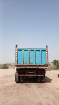 سياره للبيع اي ستفسار عل رقم 07844251429