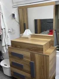 غرفت نوم مستعمل 4 اشهر 5 قطعة  رقم 07511864413