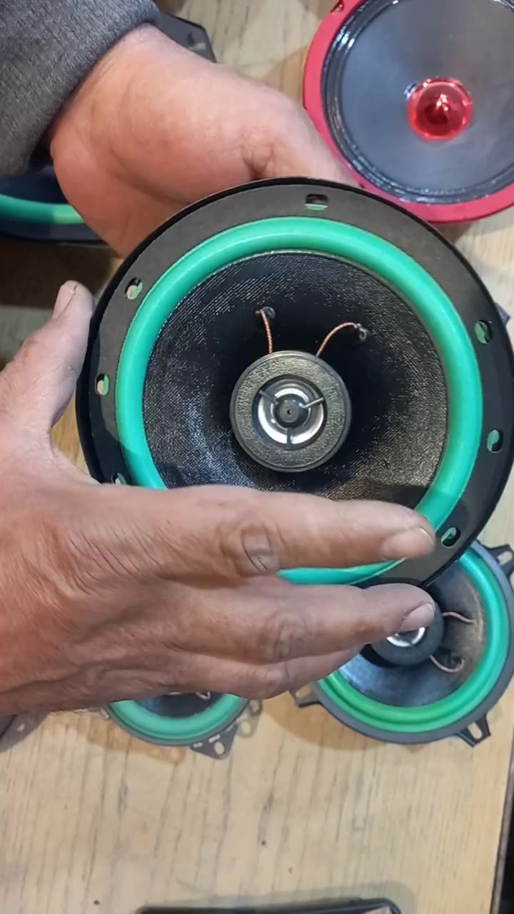 يا الله السلام عليكم
وصلت وجبه جديده من السماعات كل الاحجام 
سماعه ام التويتر 
كماليات الصدرين شارع النفط مقابل اسواق العتابي وماكولات العقابي


**إذا كنت صاحب هذا الإعلان وتريد حذفه لأي سبب، رجاءا أرسل رسالة إلى الدعم الفني**