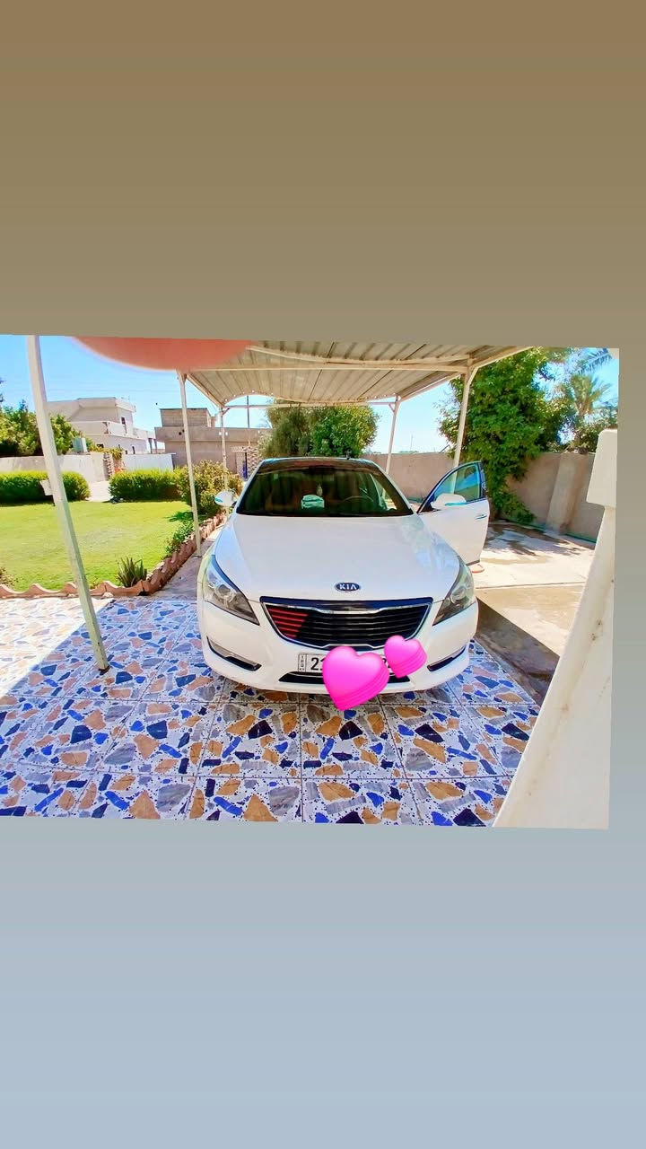 السلام عليكم كيه كادنزا ٢٠١٢ خليجي رقم سليمانيه بسمي السياره جاهزه من كلشي محرك كير صدر تخم تاير جديد تبريد ثلج ❄️ الضرر فقط جاملق السكن المامي وبيها شخط كد شبر فقط وصلحته عل بارد  والباقي كفاله مكاني صلاح الدين  السعر 130 وبيها مجال بصيط ***********
