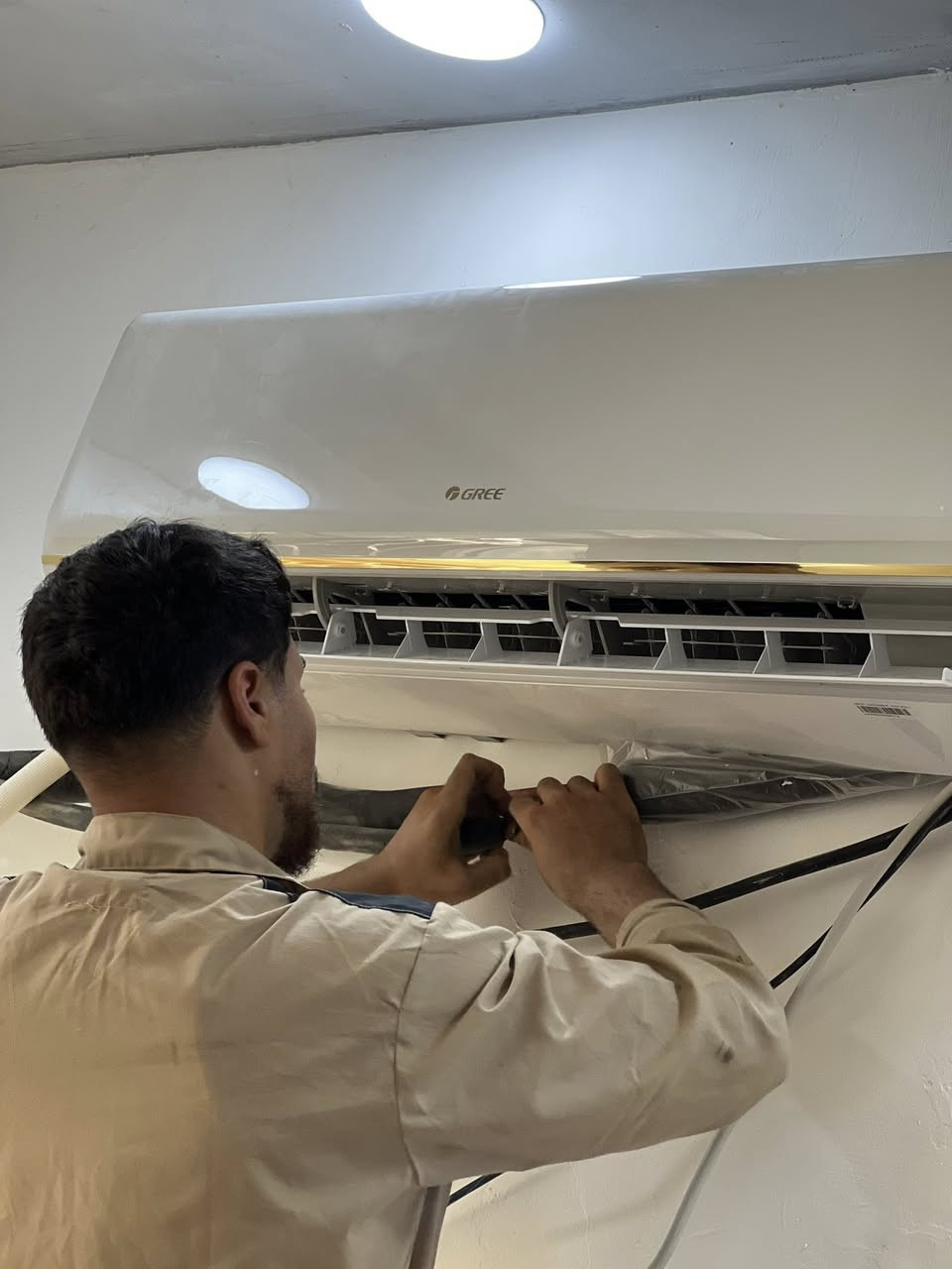 ورشة الضمان رجعت وياكم من جديد كربلاء وخارج كربلاء اتصل واحنا نجيك للبيت🤍
1_تنصيب جداري واحد طن 35الف 🤍

2_تنصيب جداري واحد ونص طن 40 الف 🤍

3_تنصيب جداري ثنين طن 50 الف 🤍

4_تنصيب كنتوري 3طن 75 الف 🤍

5_صيانه موقعيه لكافه أنواع السبالت :

صيانه ليك كافة أنواع السبالت فاكيوم +شحن غاز +ضمان بالعمل صيانه مكيفات ايضاً 

صيانه إلغاء عاكس الدوره للتبريد مع الضمان 🤍

6-صيانه كارتات كافه أنواع السبالت مع الضمان ايضاً 🤍

7_غسل كافه أنواع السبالت فتح وشد شرط الوكالة 🤍

8_تأسيس عمل بواري دفن لكافه أنواع البيوت نضام بوكس 

ملاحضة: تنصيب استان تعليق قطعه خارجيه إضافه 15 الف 

كل ما يخص التكييف والتبريد اتصل ونجيك للبيت صيانه وغسل وتنصيب مع شرط الضمان والثقة 🤍

***********
